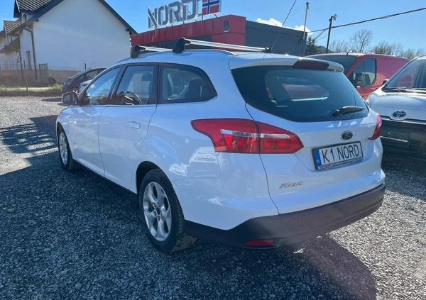 Ford Focus cena 36700 przebieg: 123930, rok produkcji 2015 z Połaniec małe 254